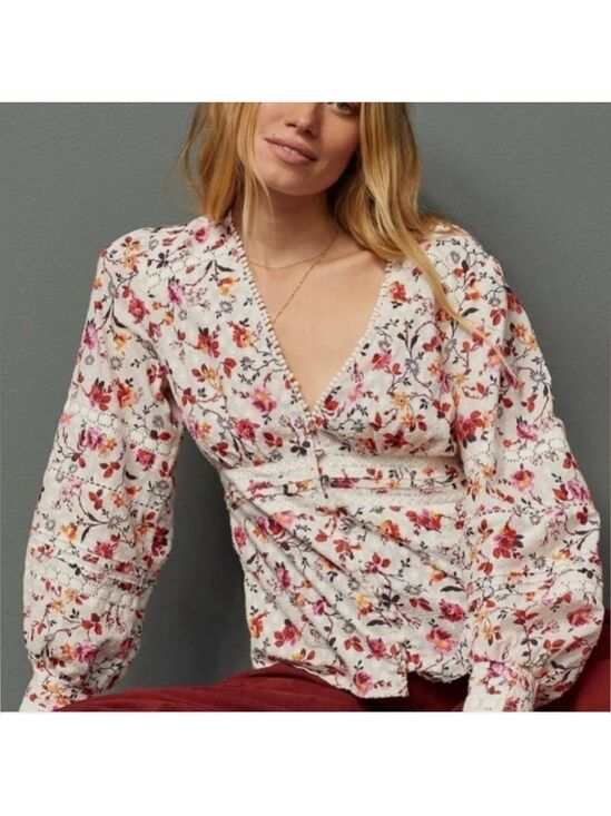 Anthropologie Tops - Anthropologie-Floral lace long sleeve blouse-Size 4-EUC